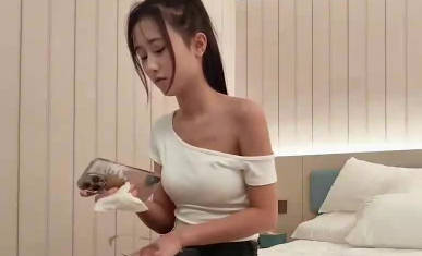 亚洲精品国产首次亮相-热映手机在线观看