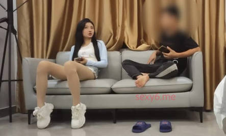 美女露胸和尿口的视频动态图-高清影视电影免费在线