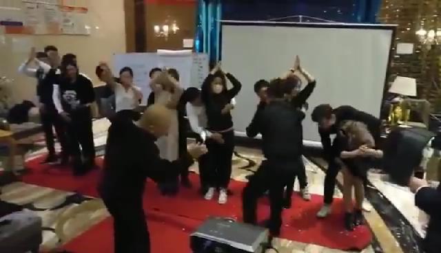 张先生和张先生前传 小说-热映未删减版在线观看