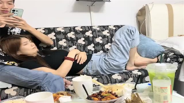 欧洲黄色小视频-QVOD国语配音超清